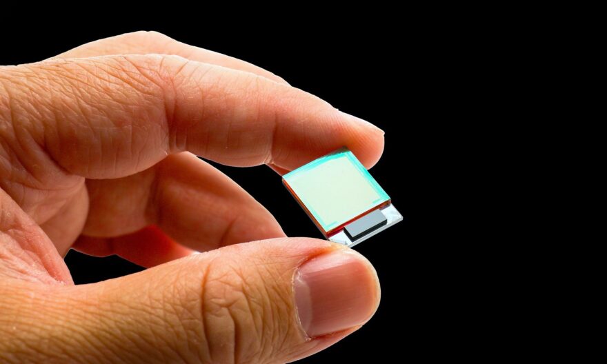 A startupok metamateriálos optikai áttörése új korszakot hoz az AI adatközpontokba