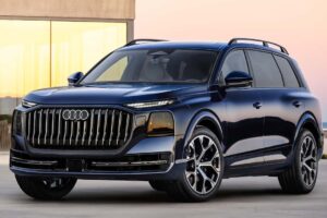 Az Audi Q7-nél negyed méterrel hosszabb, hétüléses Q9 luxus-SUV dízel-hibrid hajtással debütál Európában 2026 nyarán